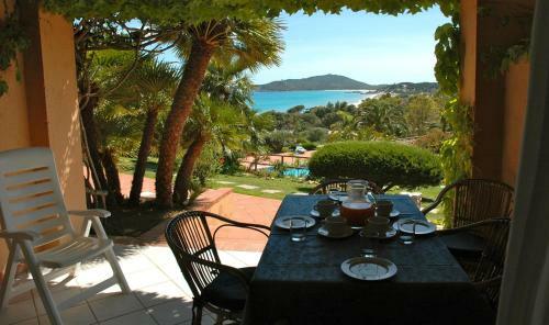 Hostal Residence Fenicia