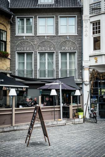 Hotel De La Paix