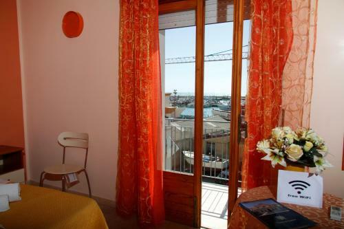 Hostal Zanaddina