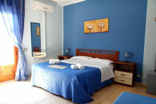 Hostal Zanaddina