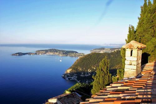 Bed & Breakfast La Suite Du Village D'eze
