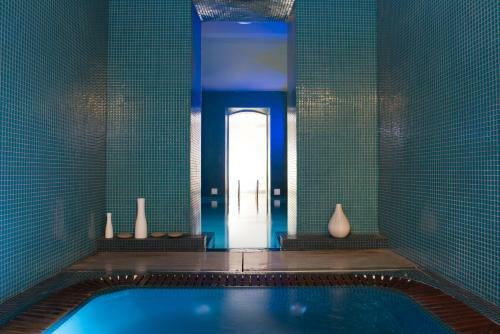 Hotel C2