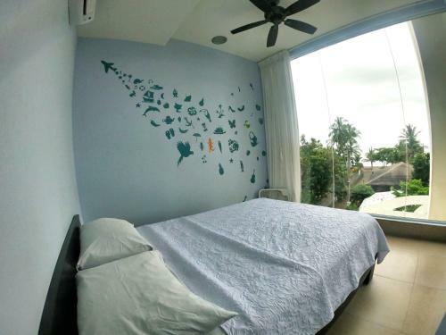 Room2board Hostel And Surf School