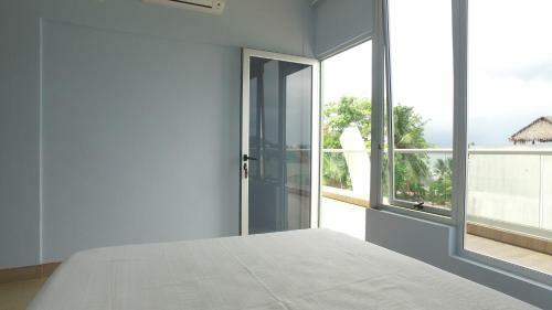 Room2board Hostel And Surf School