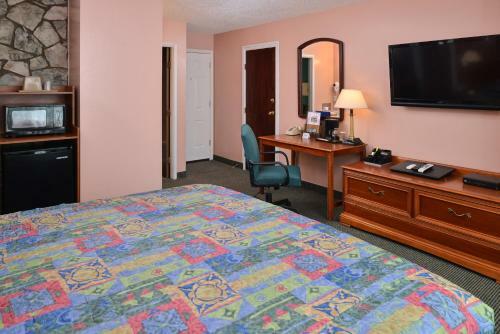 Maverick Motel
