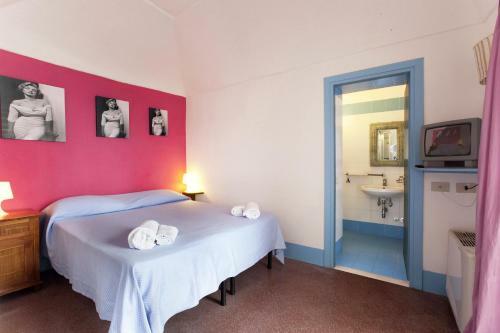 Hotel Purple