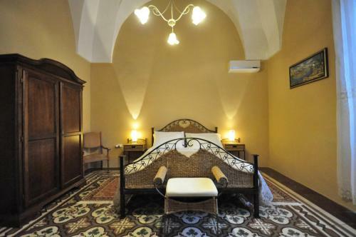 Felline In Bed&breakfast