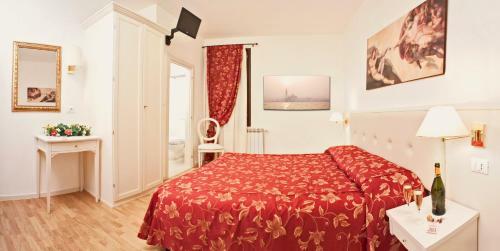Hostal Albergo Ai Tolentini