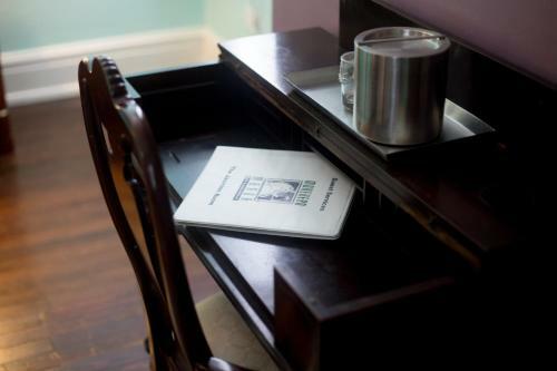 Morehead Manor Bed And Breakfast