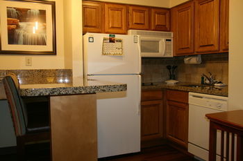 Hotel Staybridge Suites Minneapolis-maple Grove