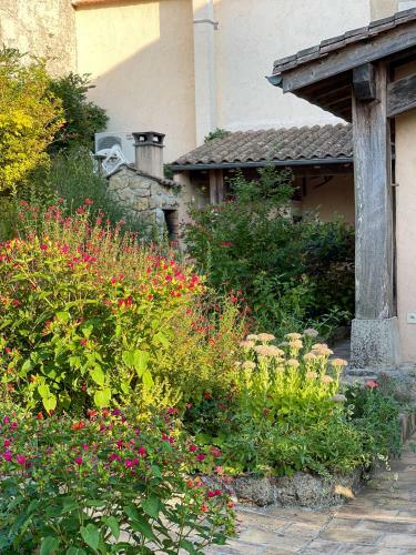 Bed & Breakfast Chambres D'h�tes Le Bourdieu
