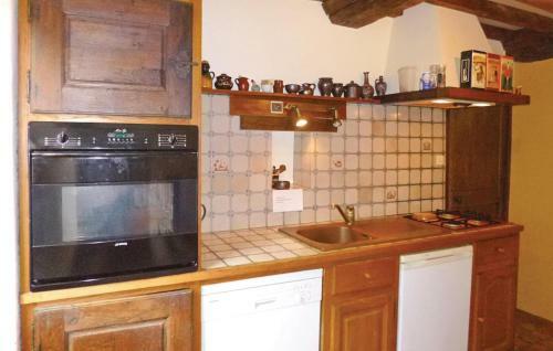 Holiday Home Quettehou Rue Du Buissonnet
