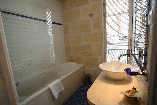 Qualys-hotel La Tour Intendance