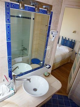 Qualys-hotel La Tour Intendance