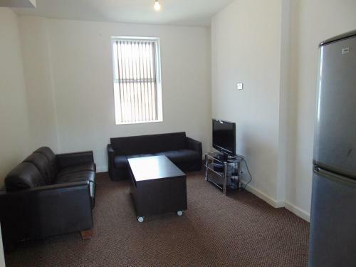 Flat 5 Apartments
