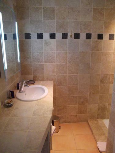 Hotel H�tel Les Aliz�s