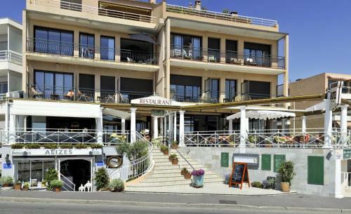 Hotel H�tel Les Aliz�s
