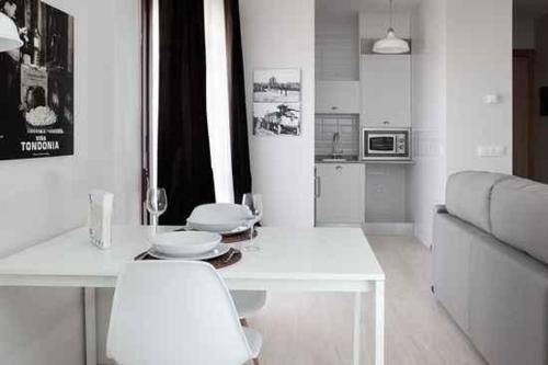 Apartamentos Tur�sticos Beethoven Haro