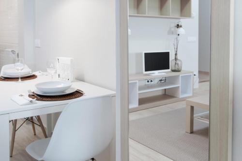 Apartamentos Tur�sticos Beethoven Haro