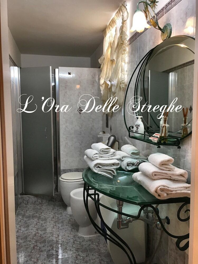 L'ora Delle Streghe B&B Centralissimo