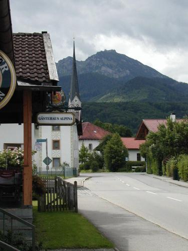 Hostal G�stehaus Alpin
