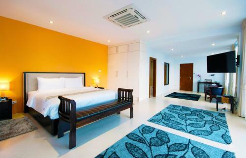 Villa Tasanee