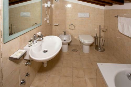 Hostal Coldimolino Country House