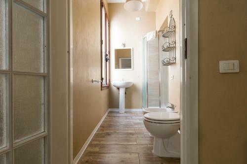 Hostal Blulass� City Center Rooms