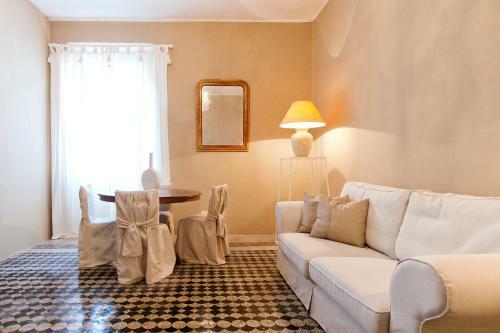 Hostal Blulass� City Center Rooms