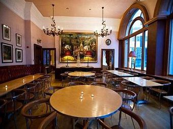Aparthotel The Racquet Club