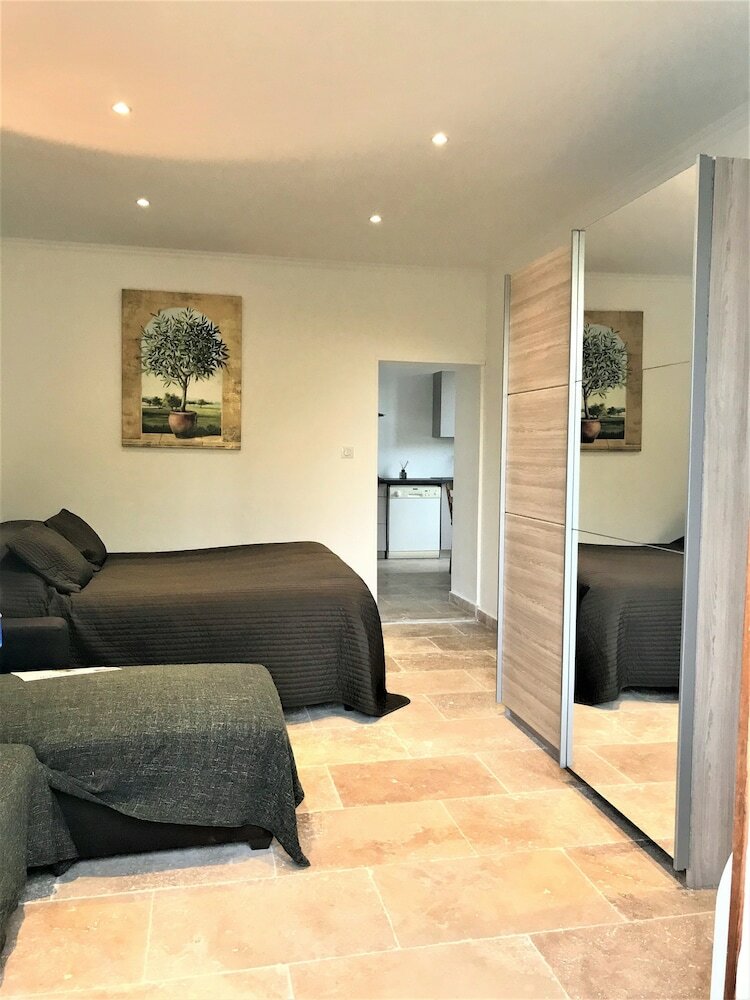 Bed & Breakfast Domaine De L'aufrene