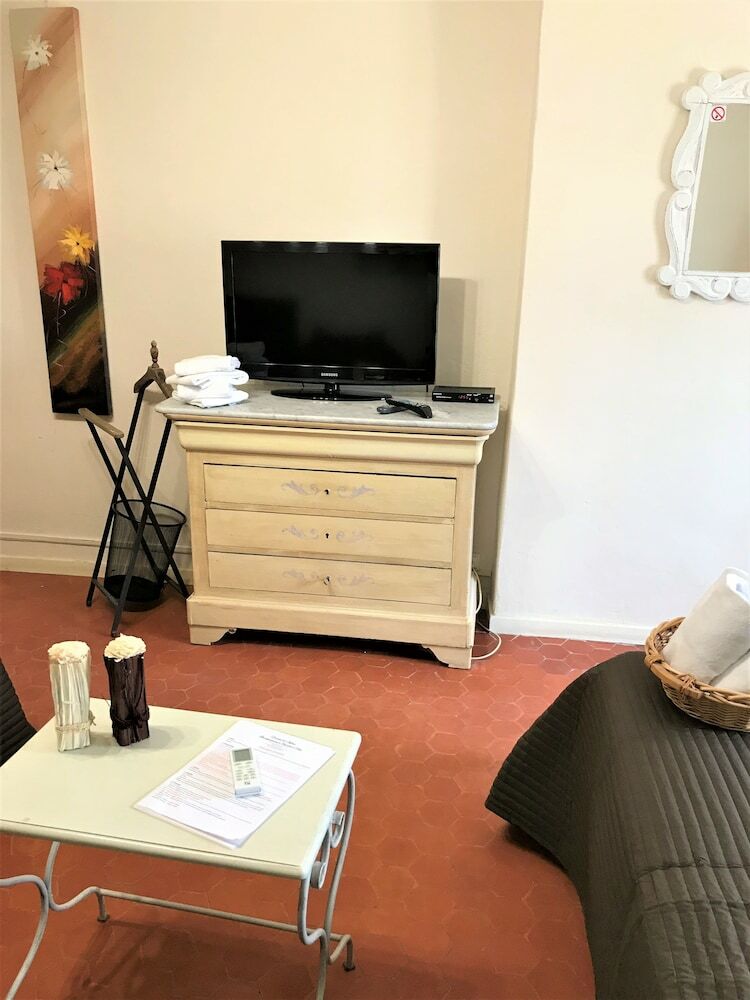 Bed & Breakfast Domaine De L'aufrene