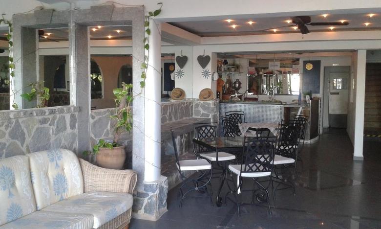 Hostal Amena Mar