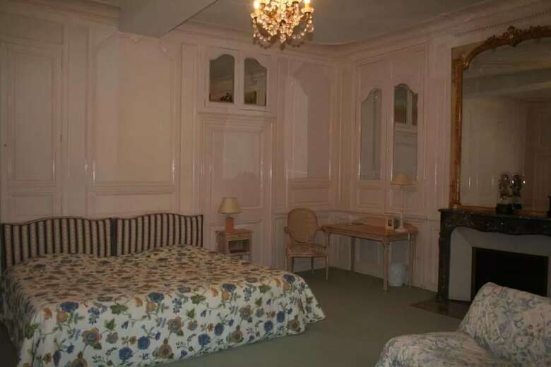 Hotel La Cha�ne D'or