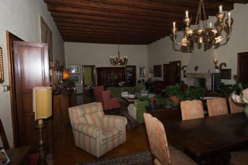 Apartamento Palazzo Altinate - Note Di Piano