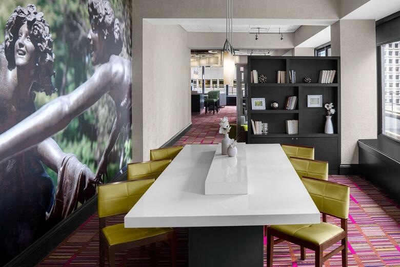 Hotel Courtyard By Marriott Midtown East