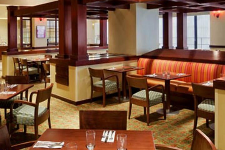 Hotel Courtyard By Marriott Midtown East