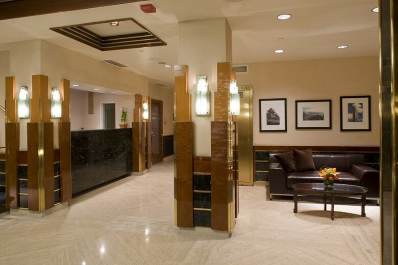 Beekman Tower Hotel