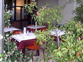 Welcome Hotel