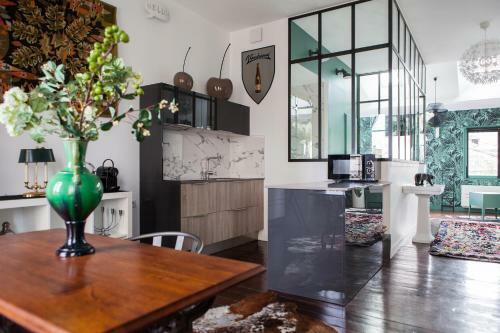 Hostal Une Chambre Chez Dupont