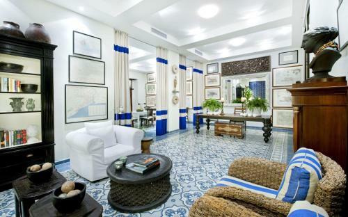 Hotel Casas Del XVI