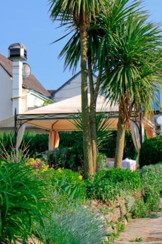 Hotel H�tel Restaurant Chilo
