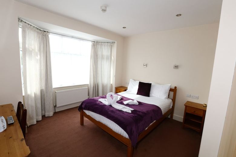 Hostal Aylesbray Lodge