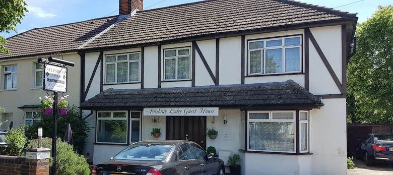 Hostal Aylesbray Lodge