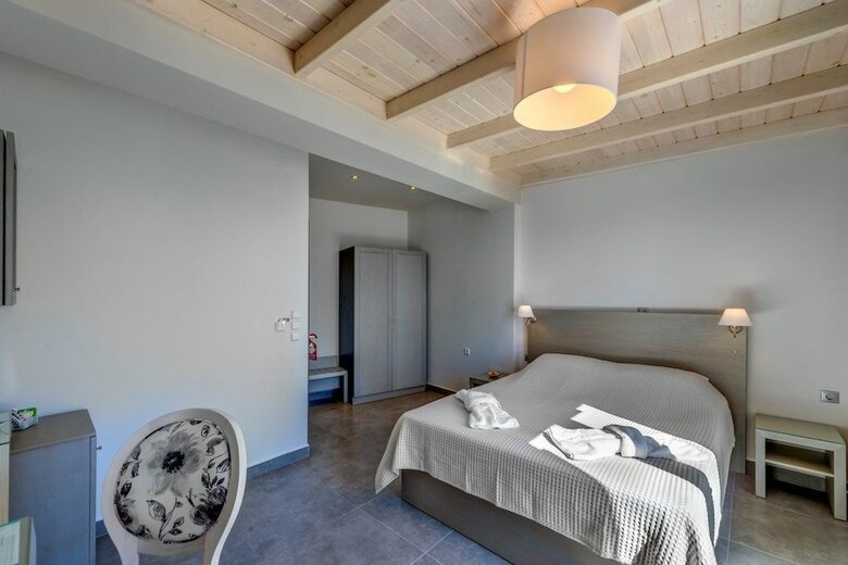 Hostal Ethrion
