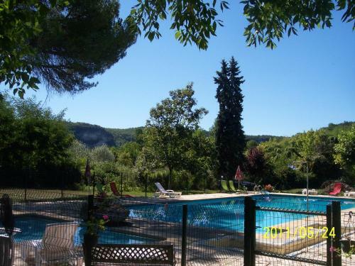 Hostal Chambres D'h�tes Le Menestrel