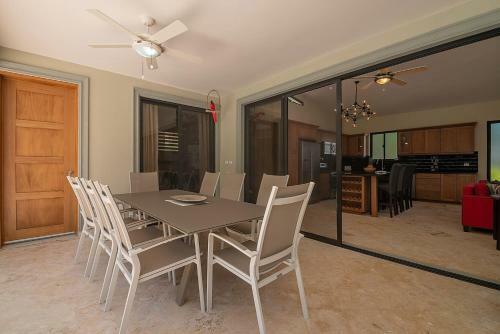 Hostal Residencial Casa Linda
