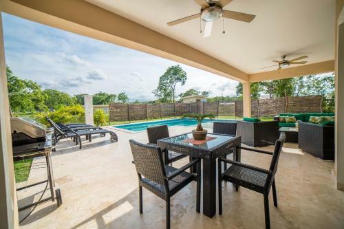 Hostal Residencial Casa Linda