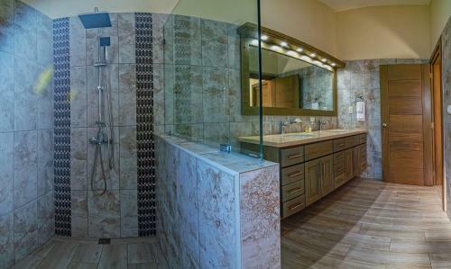 Hostal Residencial Casa Linda