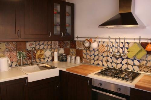 Apartment 25